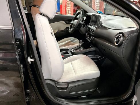 Used 2023 Hyundai Kona SEL image 8