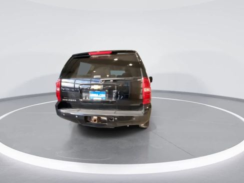 Used 2013 Chevrolet Suburban LT w/ Suspension Package, Off-Road AWD/4WD image 7