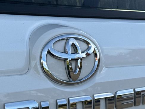 Used 2023 Toyota 4Runner SR5 Premium image 37