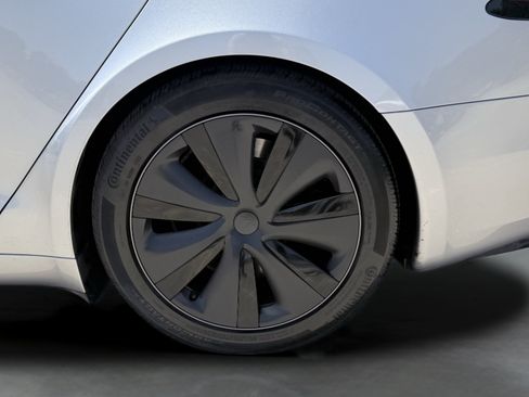 Used 2025 Tesla Model S AWD/4WD image 15