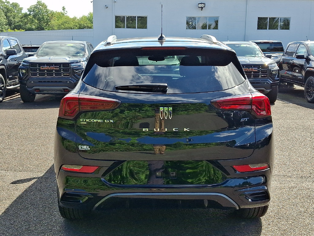 Certified 2024 Buick Encore GX Sport Touring AWD/4WD image 5