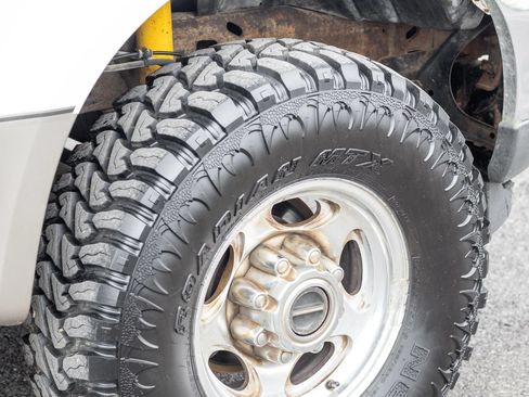Used 2002 Ford F250 4x4 Crew Cab Super Duty image 12