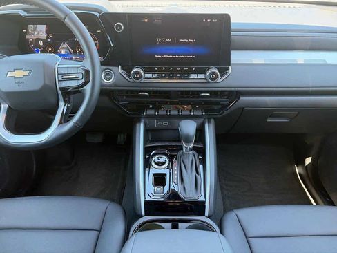 Used 2024 Chevrolet Colorado LT w/ LT Convenience Package III AWD/4WD image 11