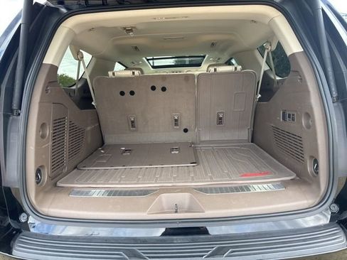 Used 2021 GMC Yukon XL Denali w/ Denali Ultimate Package image 16