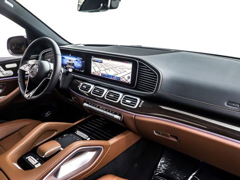 New 2026 Mercedes-Benz GLS 450 4MATIC image 5