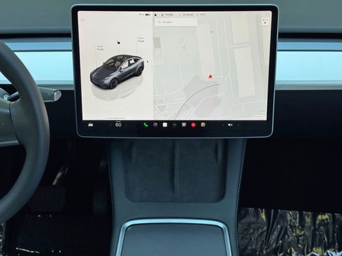 Used 2023 Tesla Model Y Long Range image 21