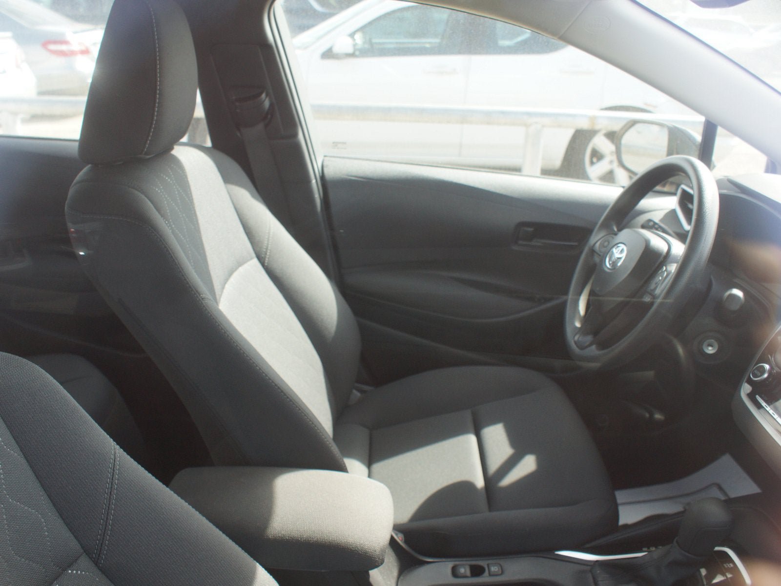 Used 2026 Toyota Corolla LE FWD image 4