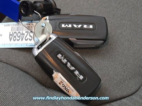 Used 2022 RAM 1500 Big Horn AWD/4WD image 31