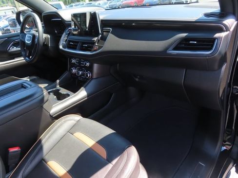 Used 2023 GMC Yukon AT4 w/ AT4 Premium Package AWD/4WD image 50