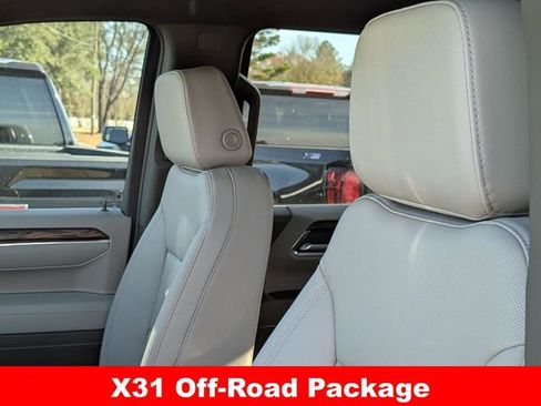 New 2026 GMC Sierra 1500 SLT w/ SLT Premium Plus Package image 17