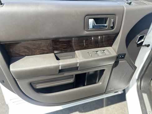 Used 2019 Ford Flex Limited FWD image 28