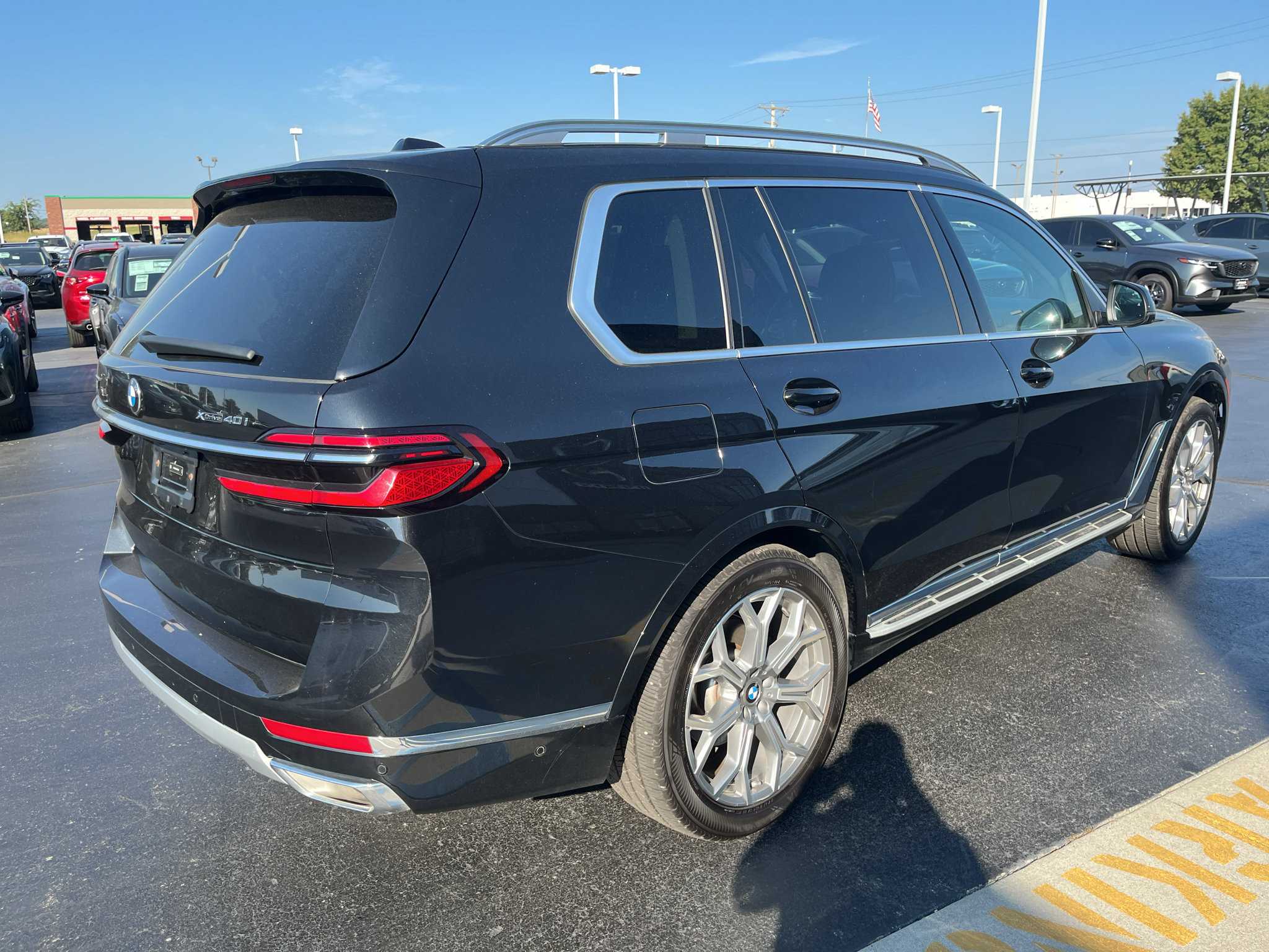 Used 2025 BMW X7 xDrive40i AWD/4WD image 9