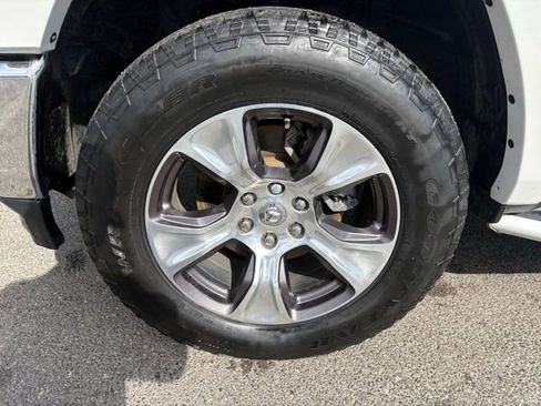 Used 2019 RAM 1500 Laramie image 4