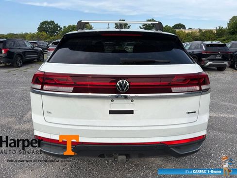 Used 2024 Volkswagen Atlas Cross Sport SE w/ Panoramic Sunroof Package AWD/4WD image 4