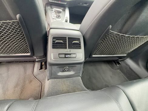 Used 2017 Audi A4 2.0T Premium FWD image 25