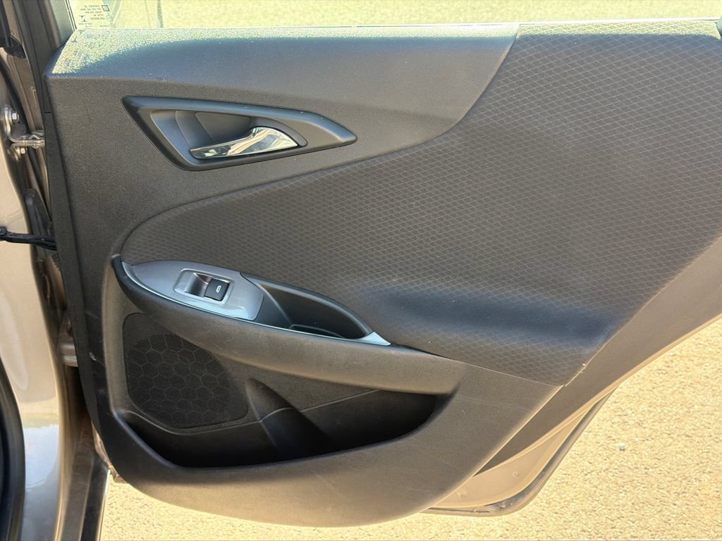 Used 2024 Chevrolet Malibu LT FWD image 16