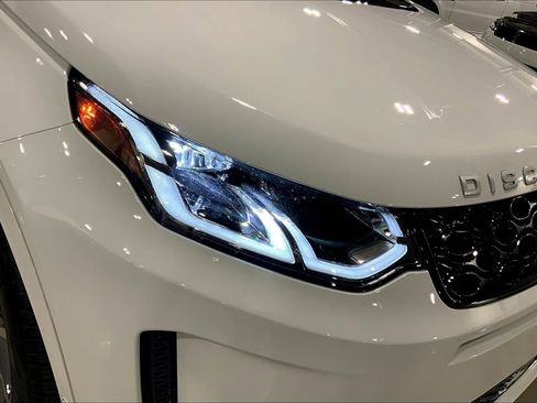 New 2025 Land Rover Discovery Sport S image 13