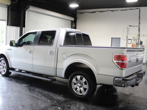 Used 2011 Ford F150 Lariat w/ Lariat Chrome Pkg RWD image 5
