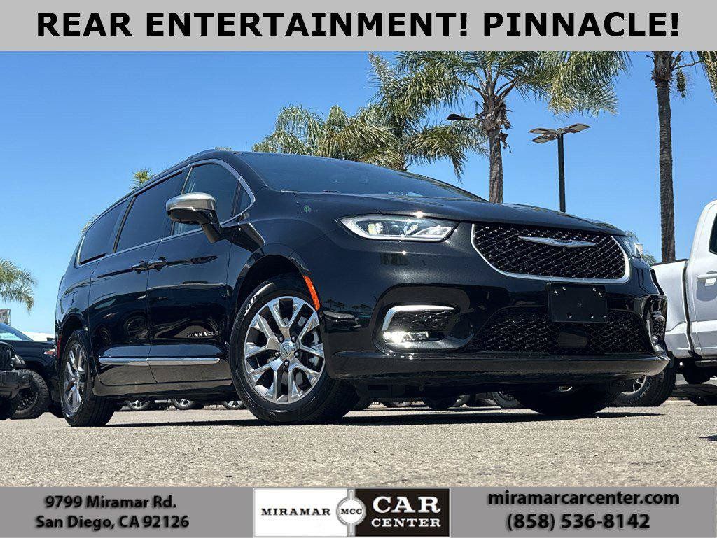 Used 2023 Chrysler Pacifica Pinnacle FWD image 1