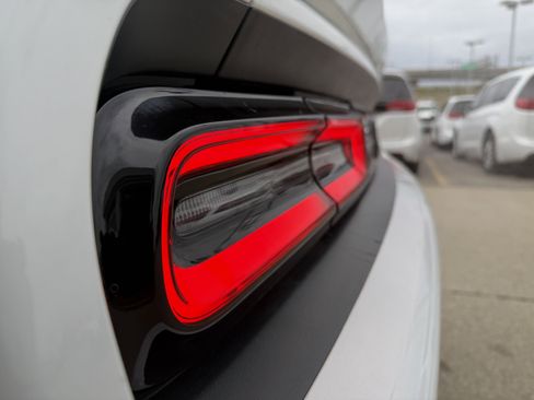 Used 2020 Dodge Challenger R/T w/ Plus Package image 9