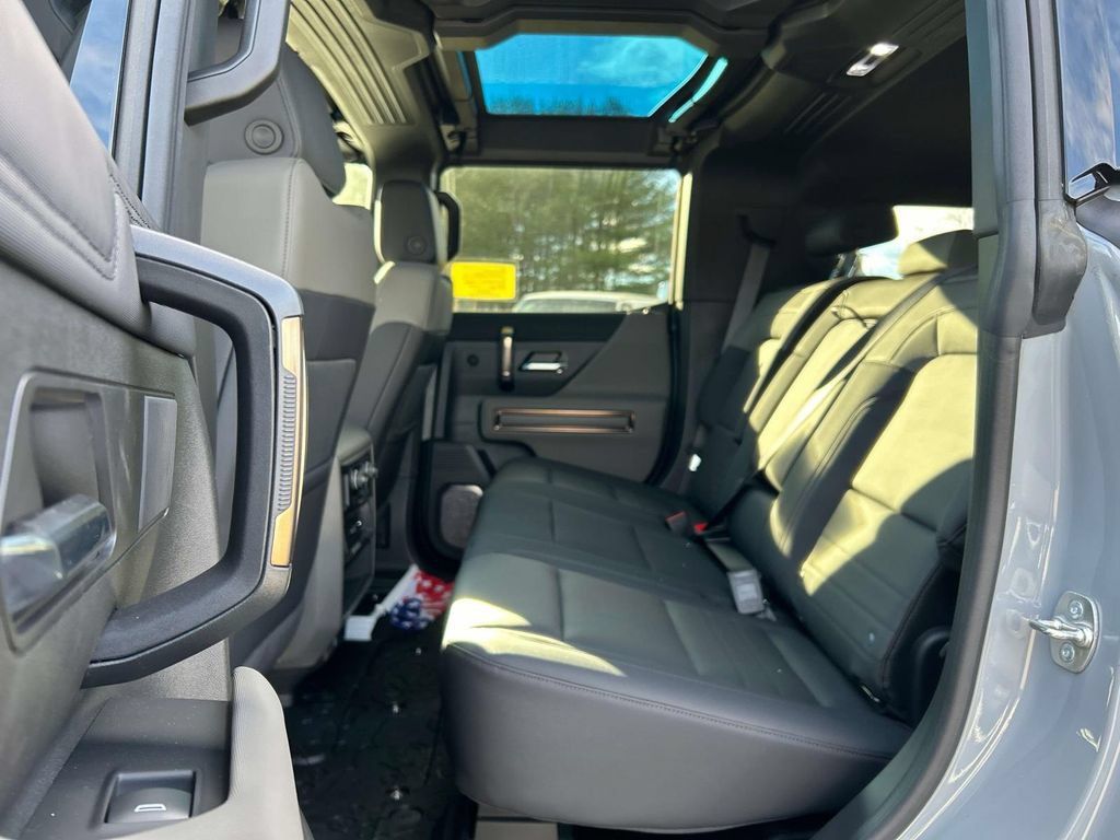 New 2024 GMC Hummer EV 2X w/ Extreme Off-Road Package AWD/4WD image 5