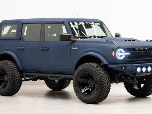 Used 2025 Ford Bronco 4-Door AWD/4WD image 4