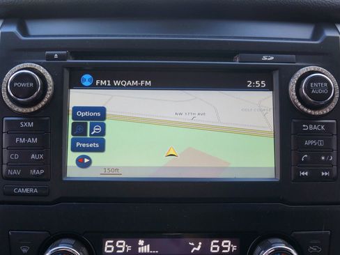 Used 2018 Nissan Titan SV w/ SV Convenience Package image 36