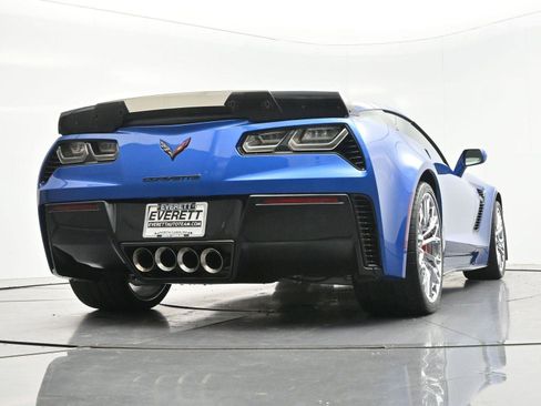 Used 2016 Chevrolet Corvette Z06 w/ 3LZ Preferred Equipment Group RWD image 53
