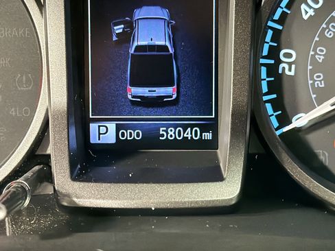 Used 2019 Toyota Tacoma SR5 image 37