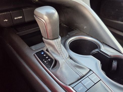 Used 2024 Toyota Camry SE w/ Blackout Package (TMS) image 22