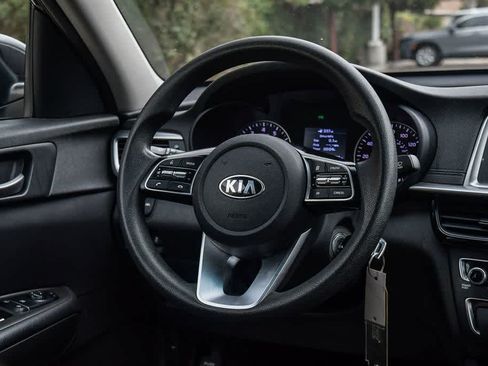 Used 2019 Kia Optima LX FWD image 12