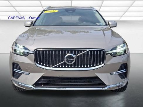 Certified 2023 Volvo XC60 B5 Plus AWD/4WD image 2