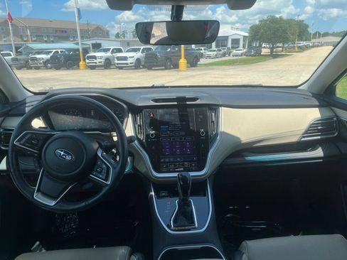 Used 2022 Subaru Outback Limited AWD/4WD image 9