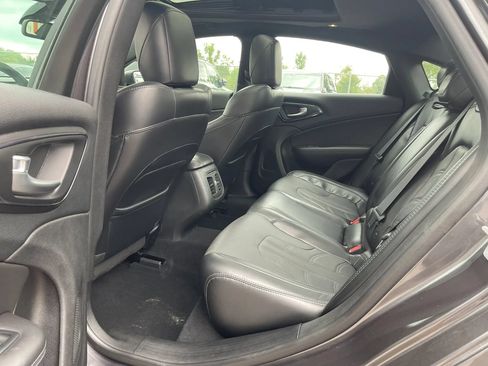 Used 2015 Chrysler 200 S w/ Navigation & Sound Group I AWD/4WD image 16