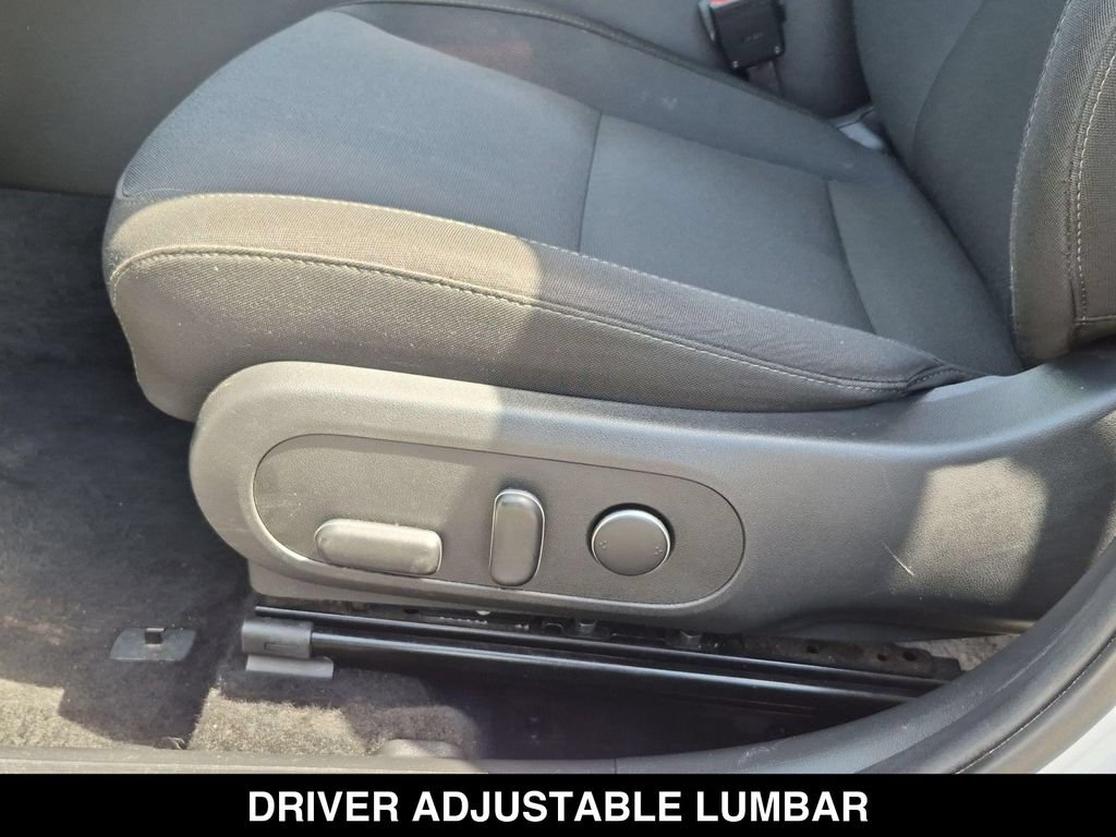 Used 2025 Hyundai Kona SEL FWD image 15
