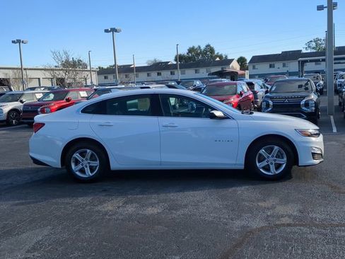 Used 2024 Chevrolet Malibu LT image 5