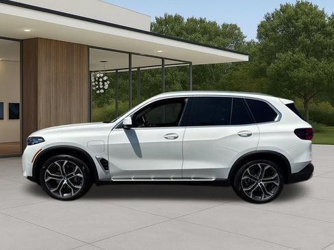 Used 2026 BMW X5 xDrive50e w/ Premium Package AWD/4WD image 13