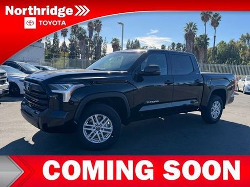 Used 2023 Toyota Tundra SR5 w/ SR5 Convenience Package image 1