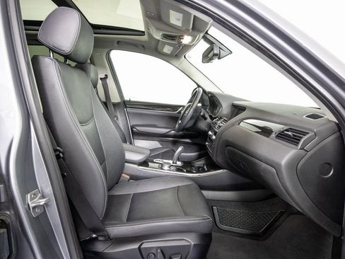 Used 2017 BMW X3 sDrive28i image 8