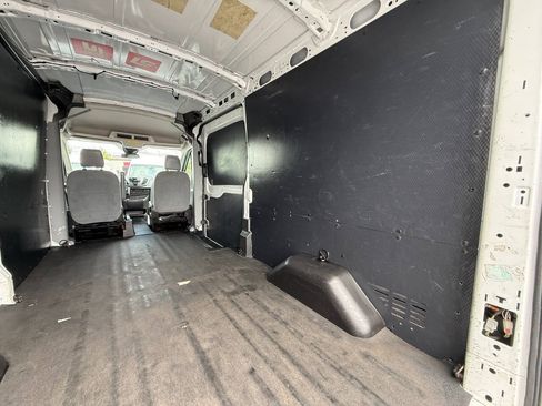 Used 2018 Ford Transit 250 148 Medium Roof RWD image 25