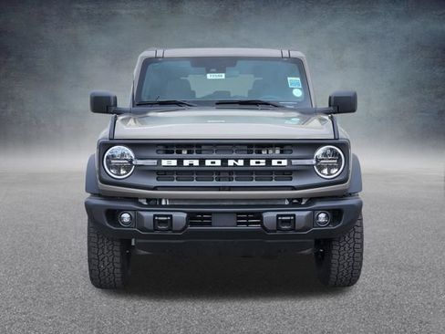New 2026 Ford Bronco Big Bend w/ Black Diamond Package AWD/4WD image 2