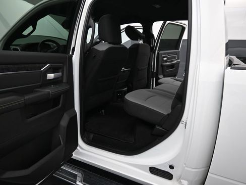 Used 2024 RAM 2500 Big Horn image 13