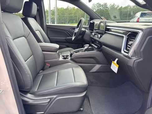 New 2026 GMC Canyon Elevation w/ Convenience Package RWD image 9