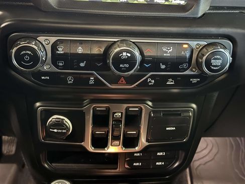 Used 2021 Jeep Wrangler Unlimited Sport AWD/4WD image 22