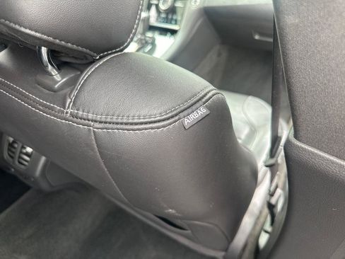 Used 2013 Ford Taurus SHO image 30