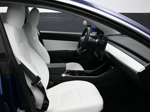 Used 2020 Tesla Model 3 Long Range image 36