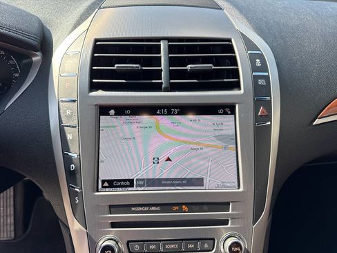 Used 2017 Lincoln MKZ Reserve AWD/4WD image 19