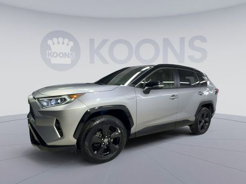 Used 2020 Toyota RAV4 XSE w/ All Weather Liner Package AWD/4WD image 5