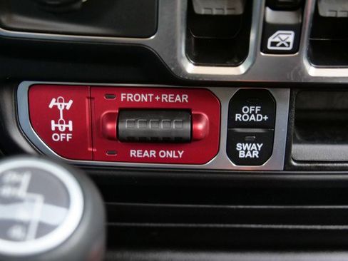 Used 2023 Jeep Gladiator Rubicon w/ LED Lighting Group image 15