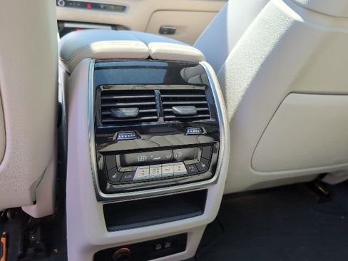 Used 2024 BMW X7 M60i w/ Executive Package image 26
